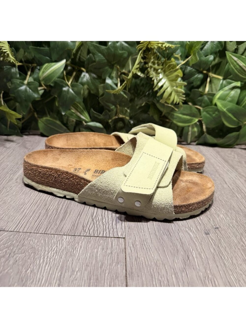 Birkenstock Oita Sandal Suede Leather Faded Lime 37 Women’s US Size 6